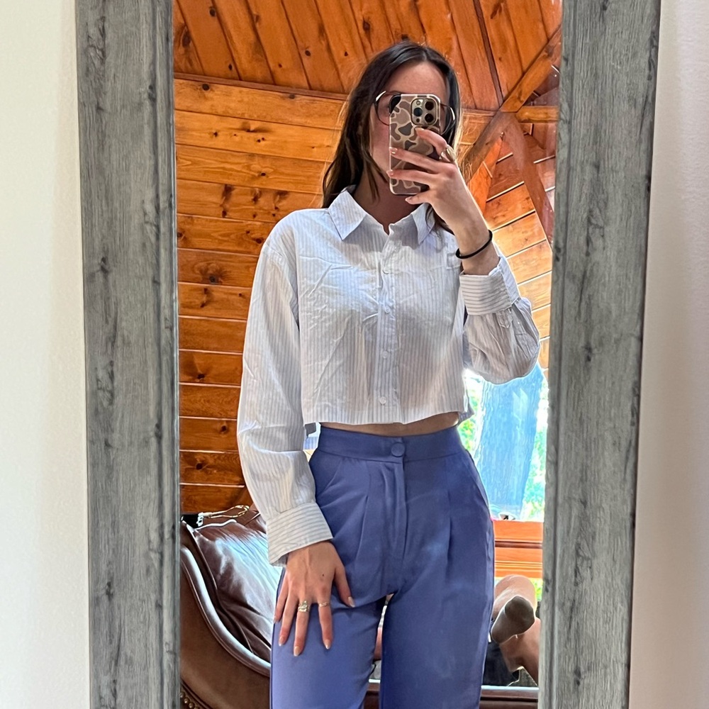 H&M Cropped Striped Button Down